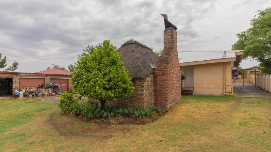 4 Bedroom Property for Sale in Morewag Free State